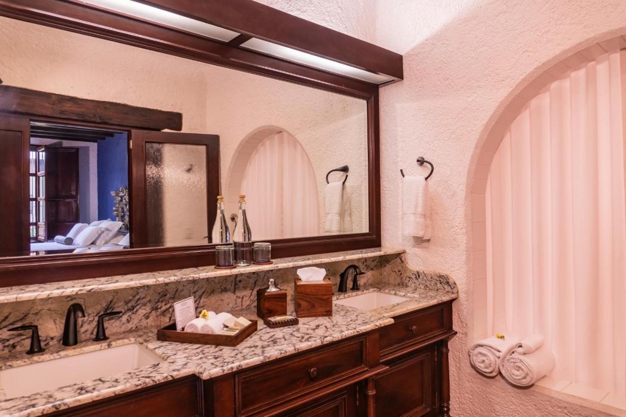 Las Cruces Boutique Hotel アンティグア・グアテマラ エクステリア 写真