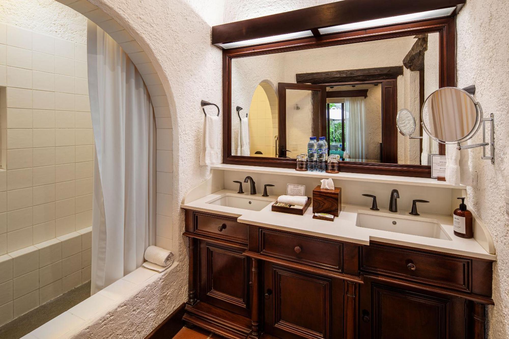 Las Cruces Boutique Hotel アンティグア・グアテマラ エクステリア 写真
