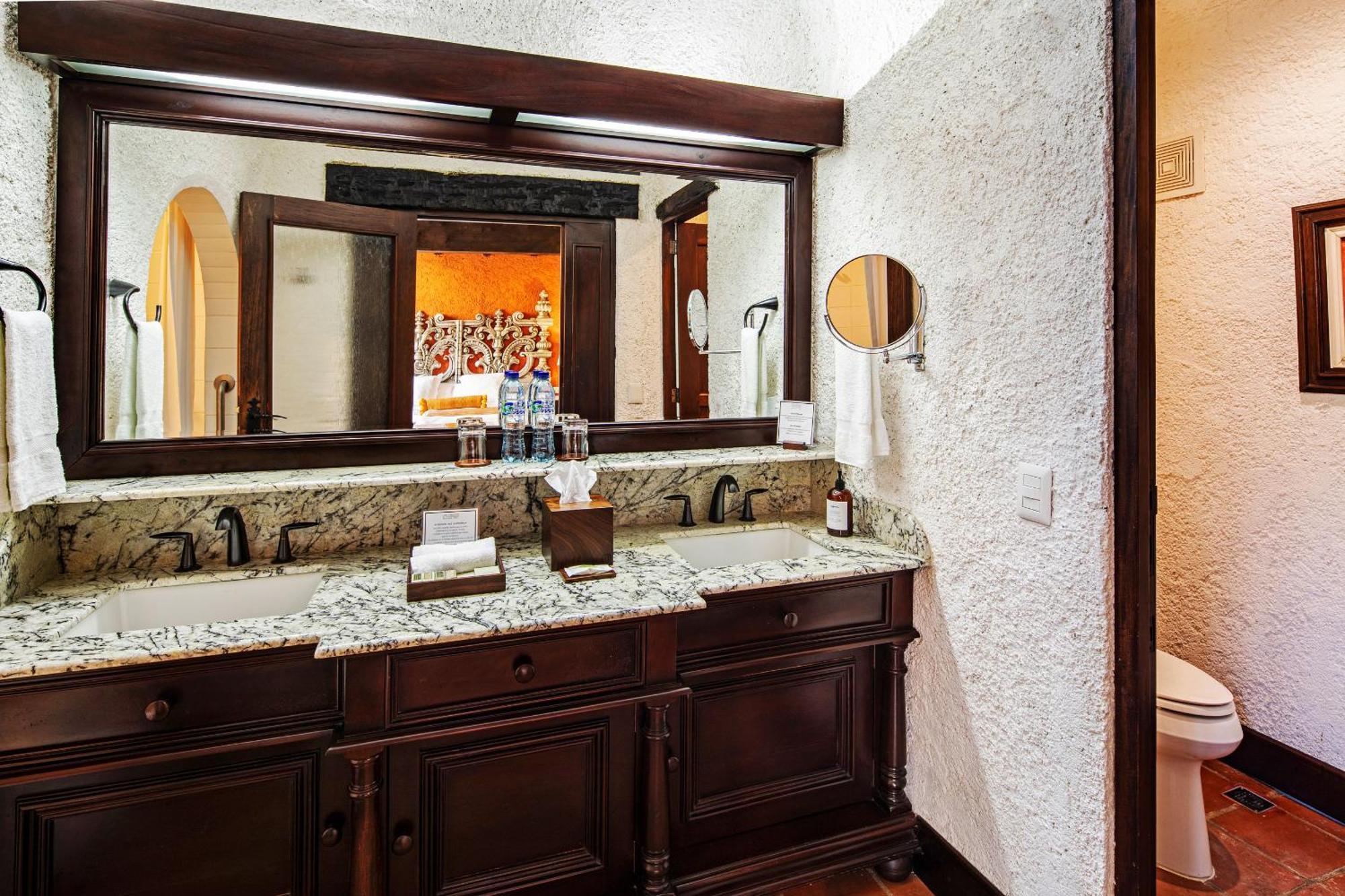 Las Cruces Boutique Hotel アンティグア・グアテマラ エクステリア 写真