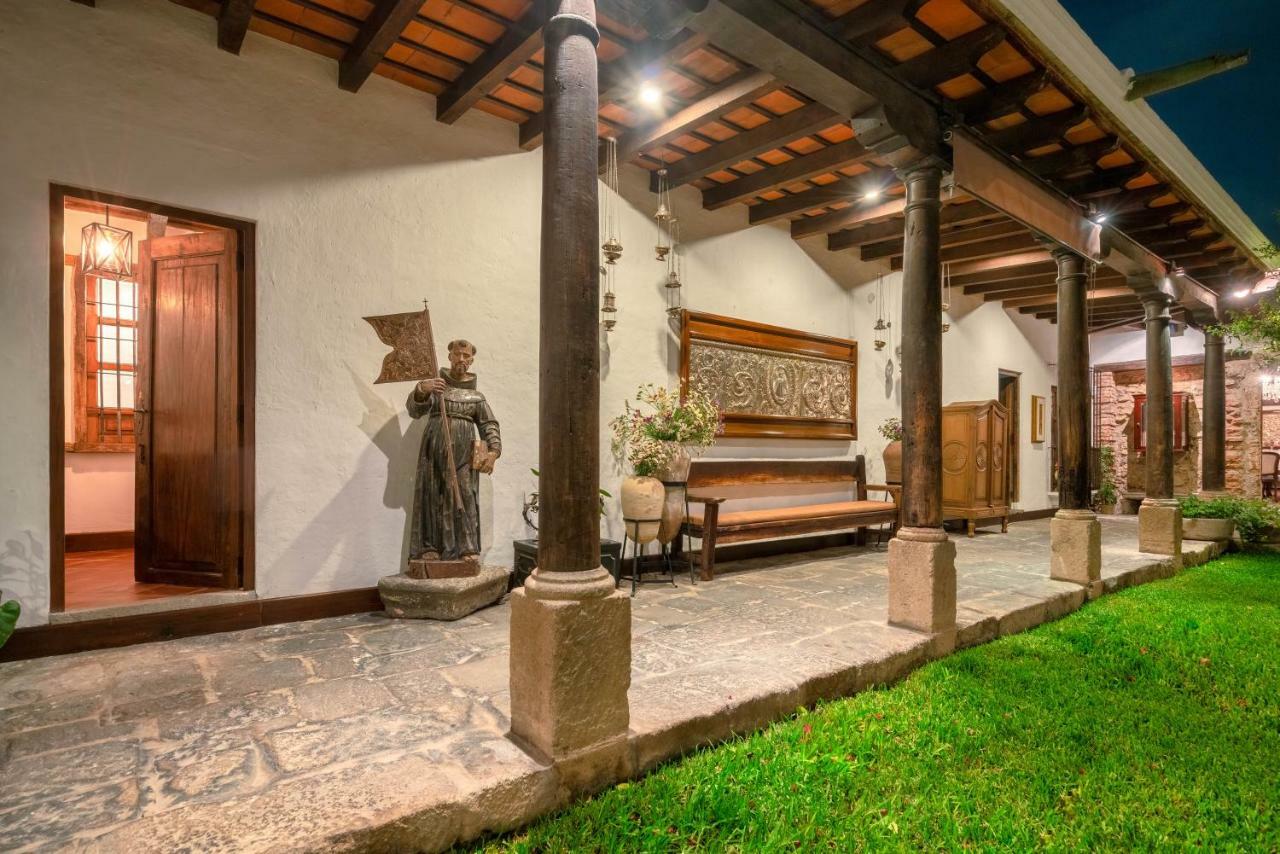Las Cruces Boutique Hotel アンティグア・グアテマラ エクステリア 写真