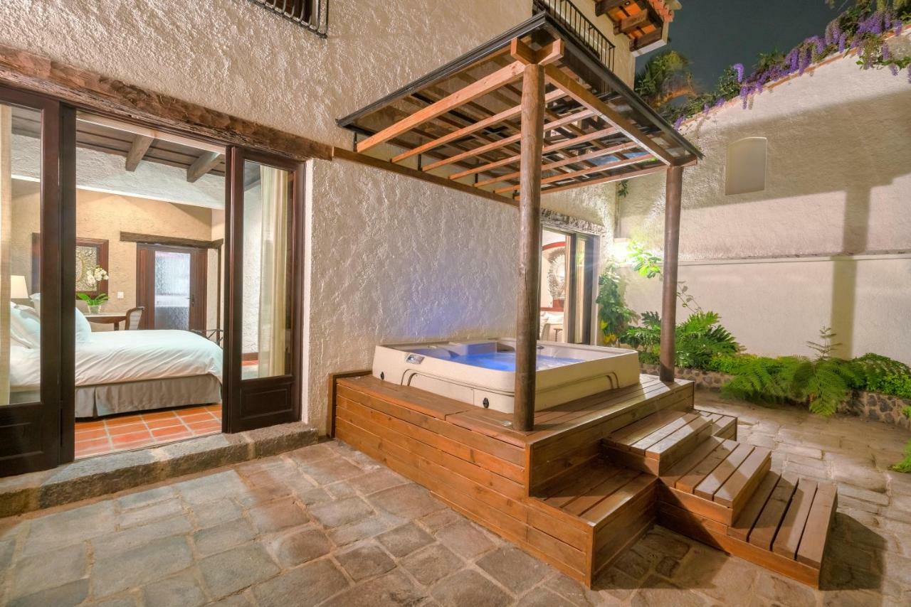 Las Cruces Boutique Hotel アンティグア・グアテマラ エクステリア 写真